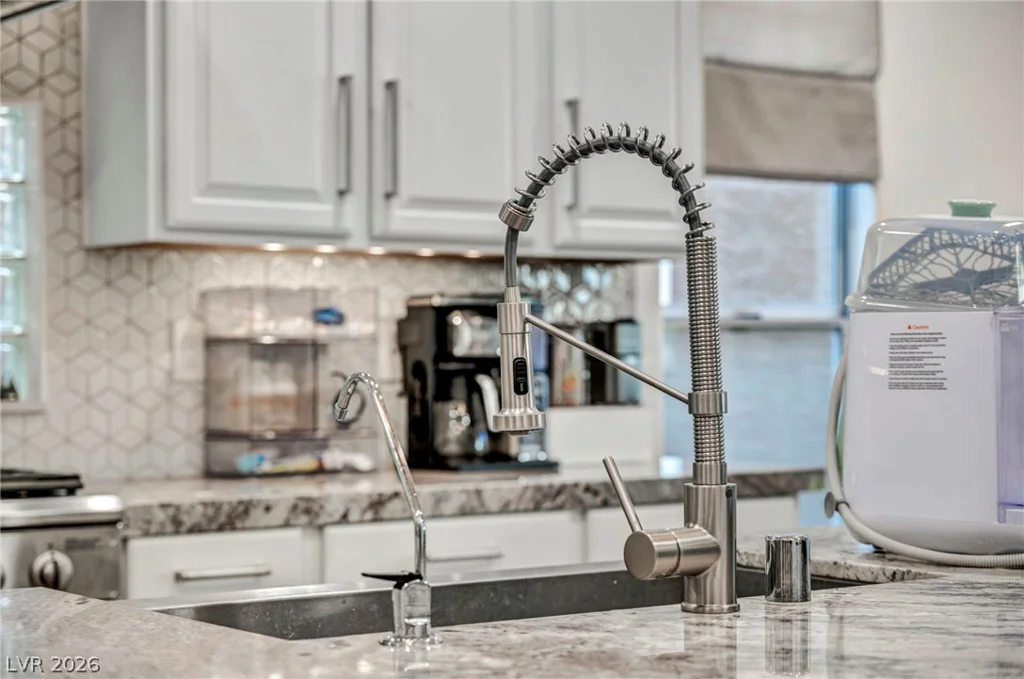 2064 Hidden Hollow, Henderson, NV 89012