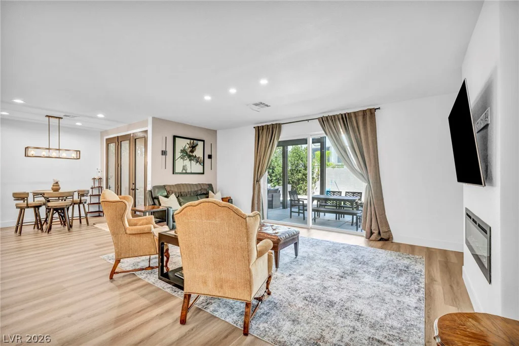2064 Hidden Hollow, Henderson, NV 89012