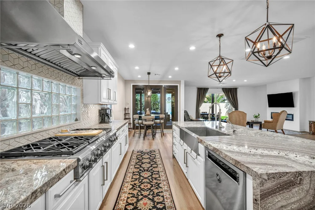 2064 Hidden Hollow, Henderson, NV 89012