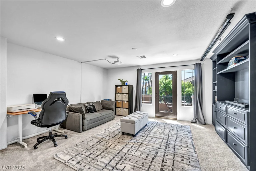 2064 Hidden Hollow, Henderson, NV 89012