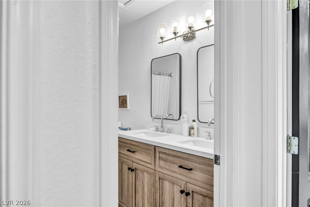 2064 Hidden Hollow, Henderson, NV 89012