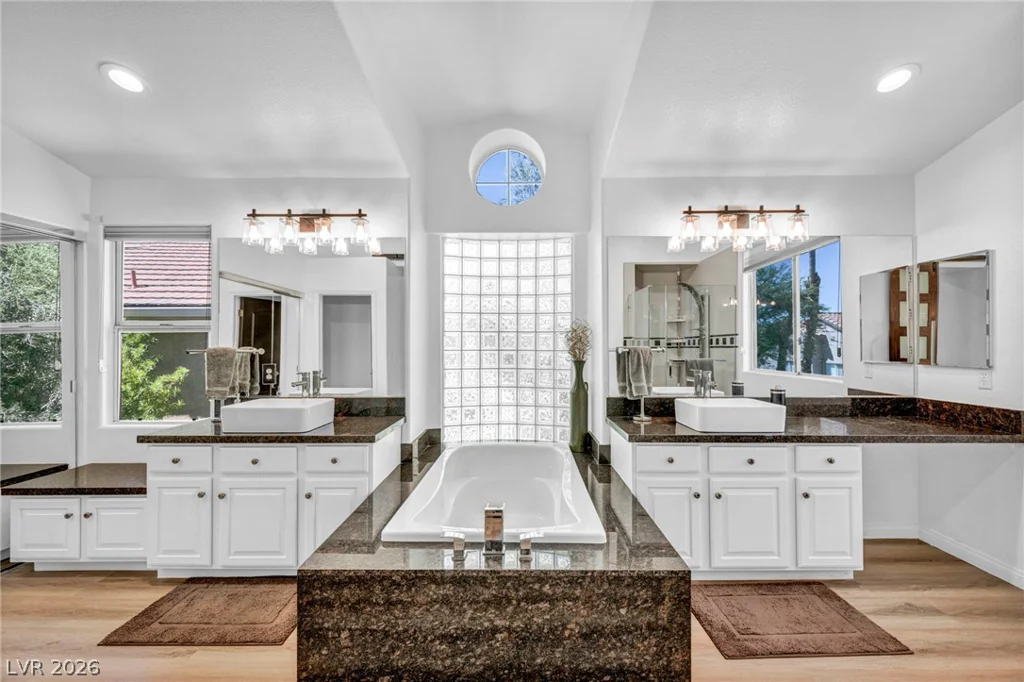 2064 Hidden Hollow, Henderson, NV 89012