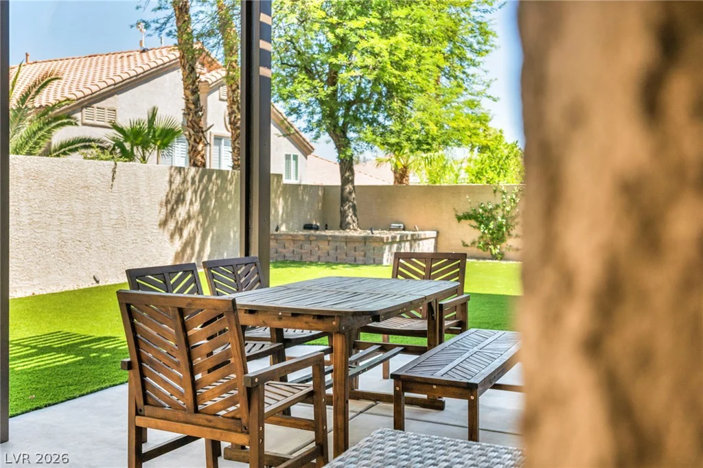 2064 Hidden Hollow, Henderson, NV 89012