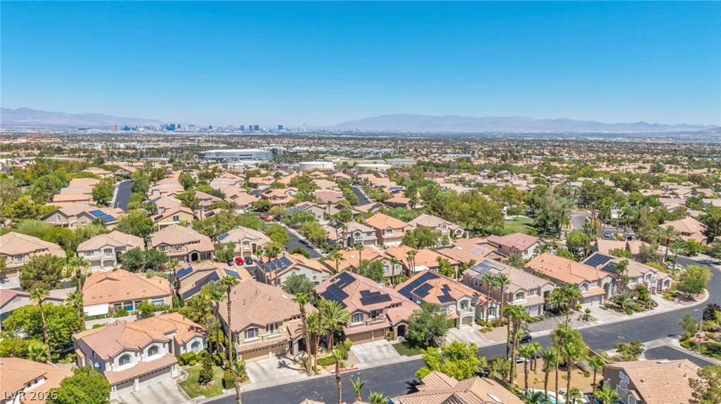 2064 Hidden Hollow, Henderson, NV 89012