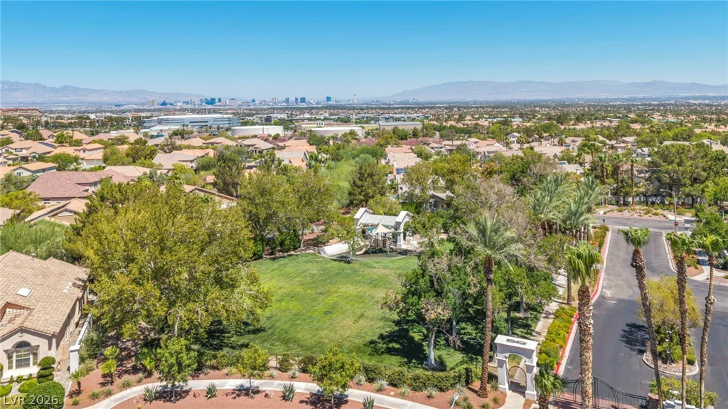 2064 Hidden Hollow, Henderson, NV 89012