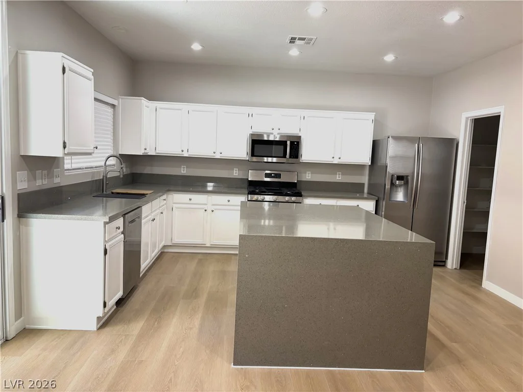 3661 Farfalla, Las Vegas, NV 89141