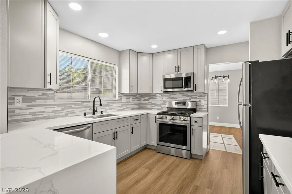 2532 Wolverton, Henderson, NV 89074