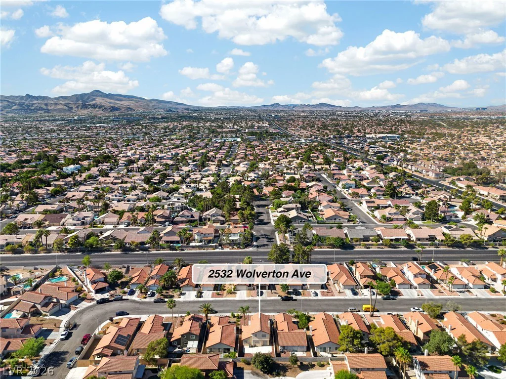 2532 Wolverton, Henderson, NV 89074