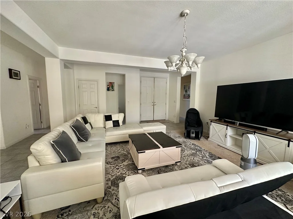 4373 Carta Luna, Las Vegas, NV 89135