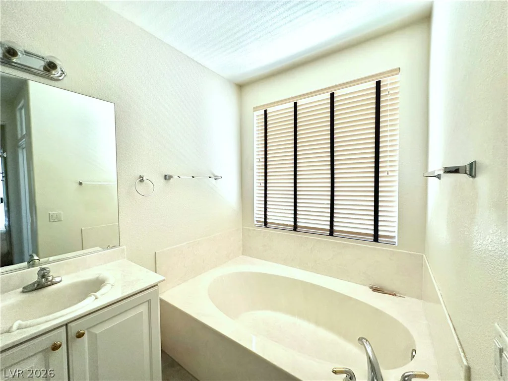 4373 Carta Luna, Las Vegas, NV 89135