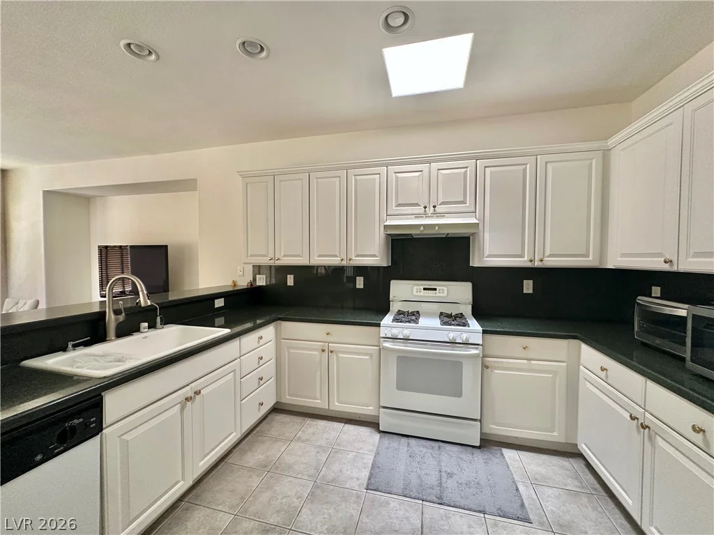 4373 Carta Luna, Las Vegas, NV 89135