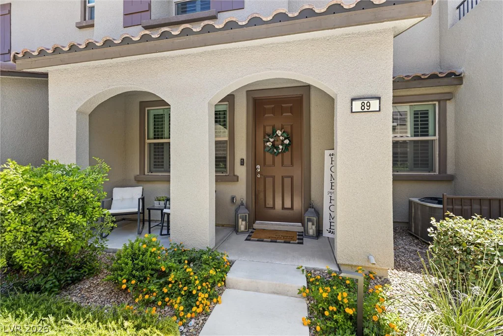 89 Alamere Falls, Las Vegas, NV 89138