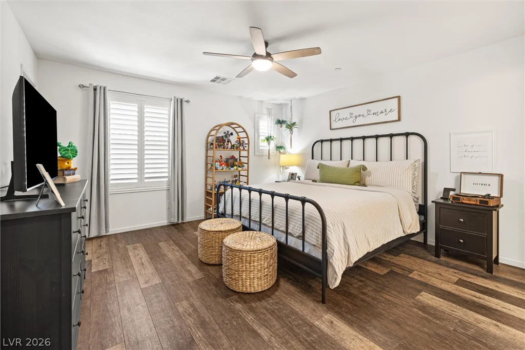 89 Alamere Falls, Las Vegas, NV 89138