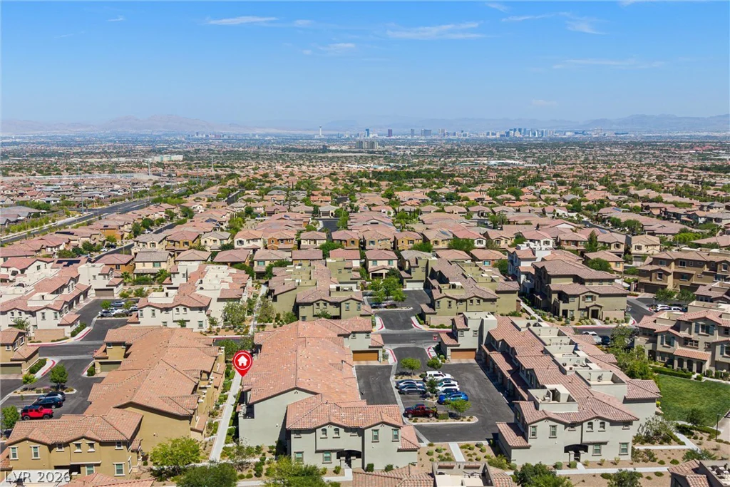 89 Alamere Falls, Las Vegas, NV 89138