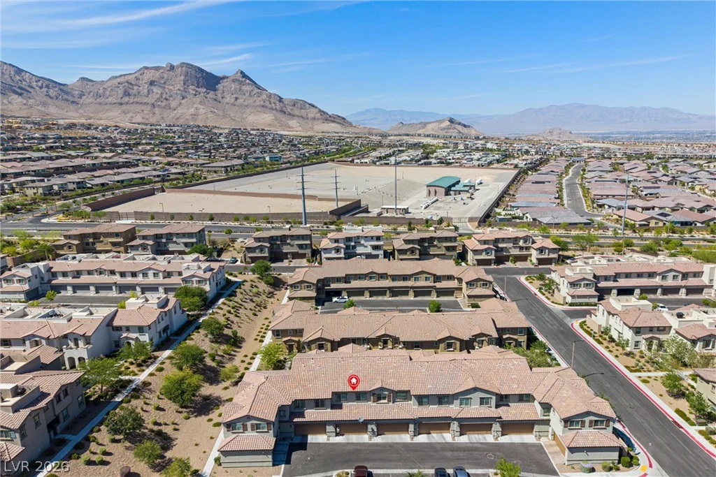 89 Alamere Falls, Las Vegas, NV 89138
