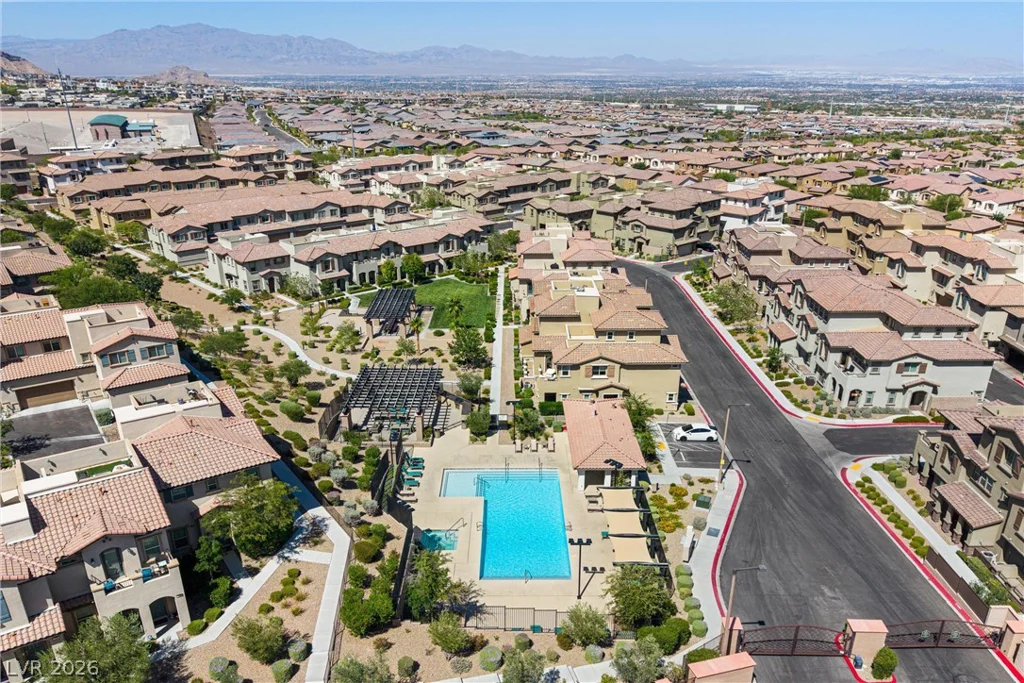 89 Alamere Falls, Las Vegas, NV 89138