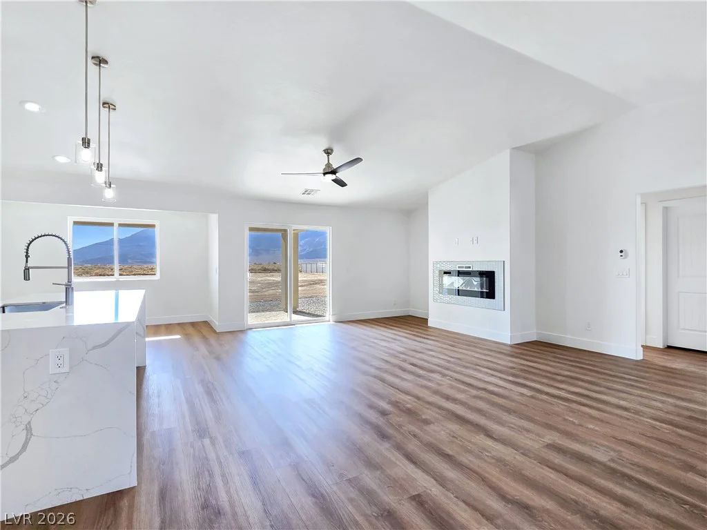 5880 Johnnie Mine, Pahrump, NV 89060