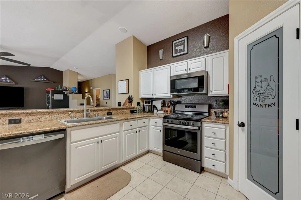 541 Trocadero, Henderson, NV 89015
