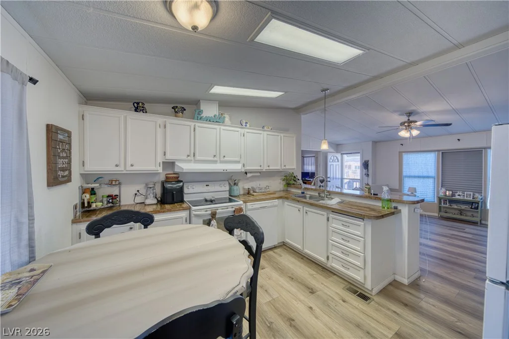 5331 Bonnie, Pahrump, NV 89048