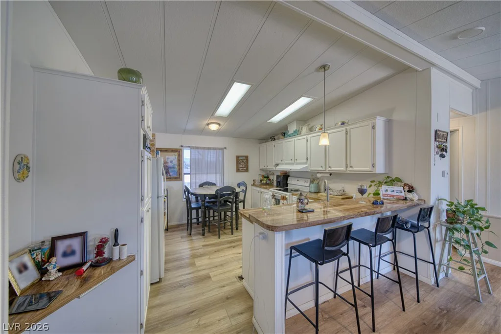 5331 Bonnie, Pahrump, NV 89048