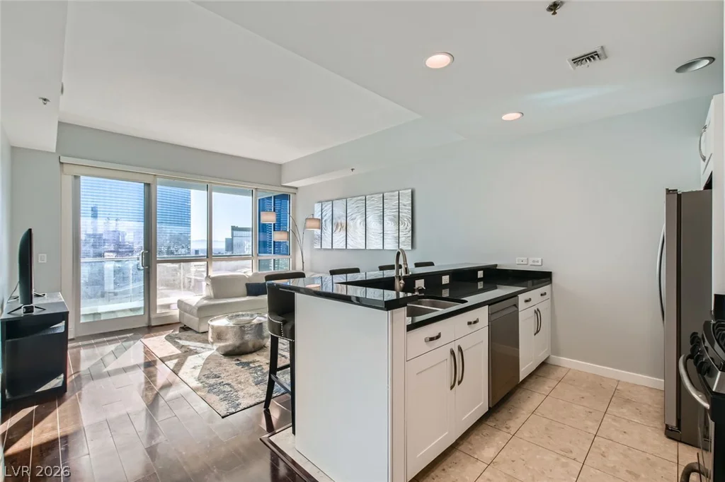4525 Dean Martin, Las Vegas, NV 89103