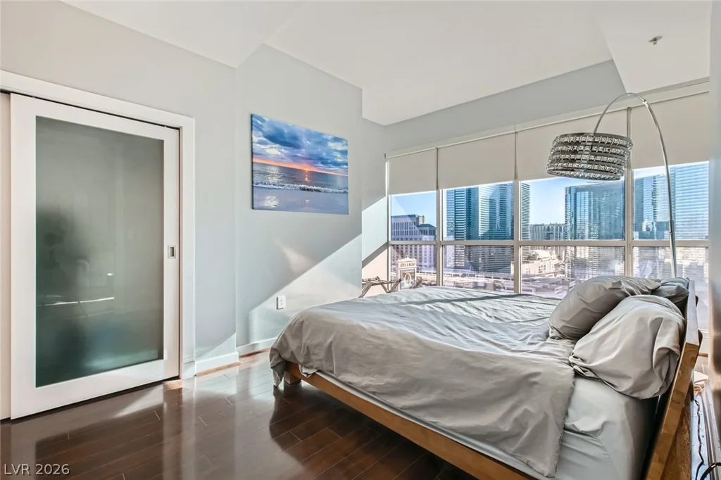 4525 Dean Martin, Las Vegas, NV 89103