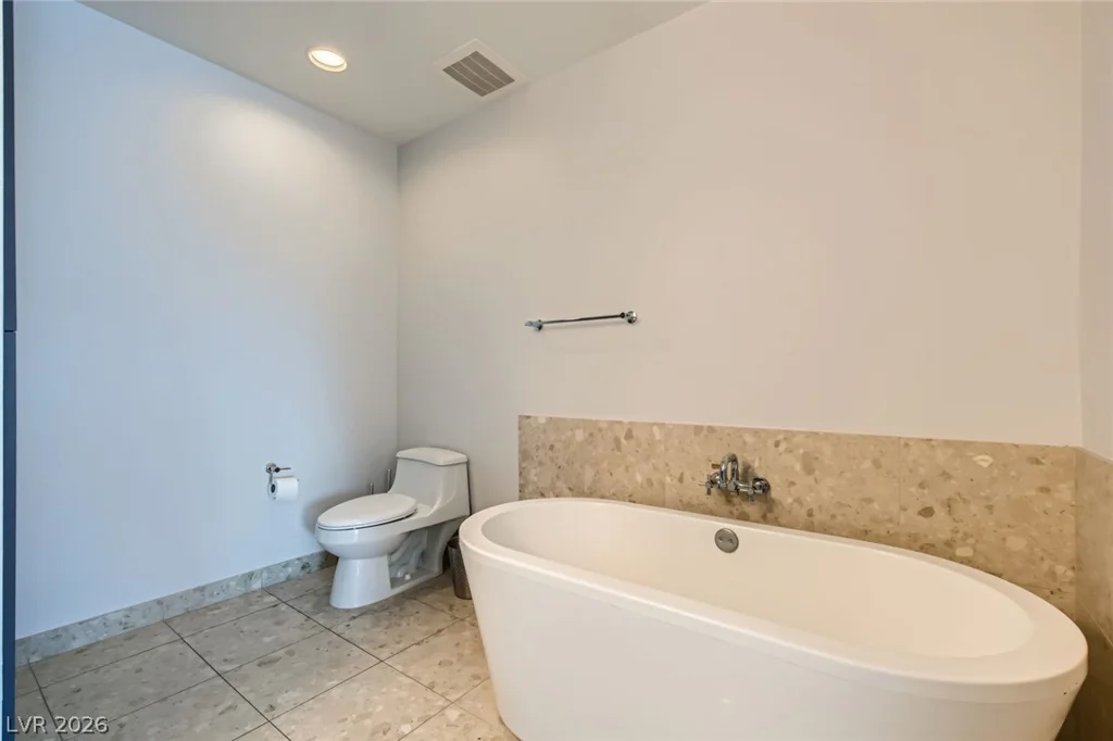 4525 Dean Martin, Las Vegas, NV 89103