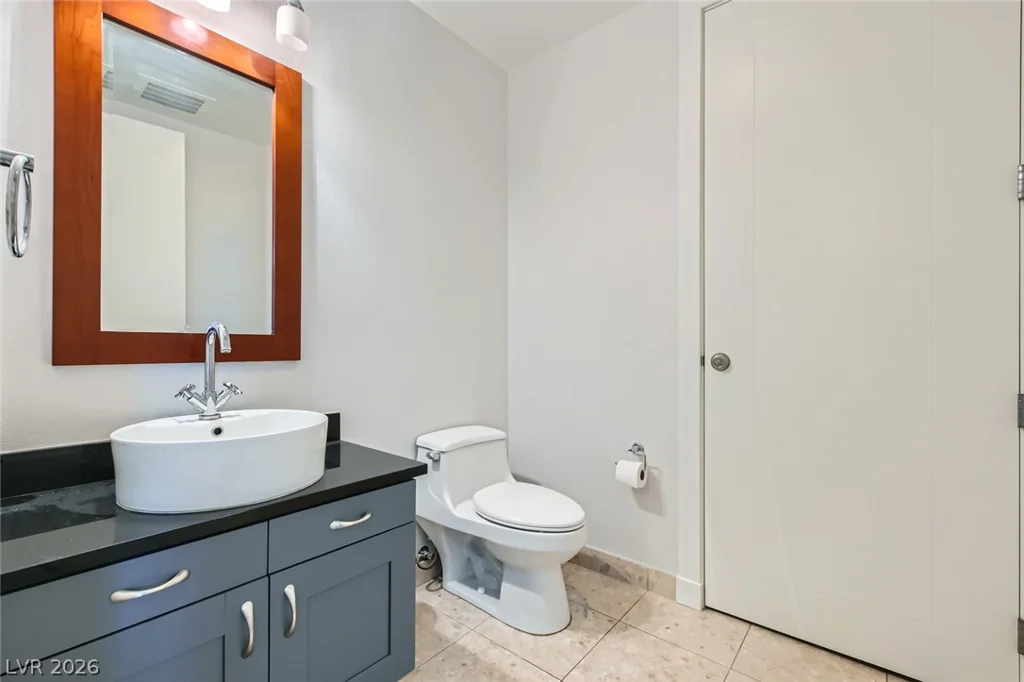 4525 Dean Martin, Las Vegas, NV 89103