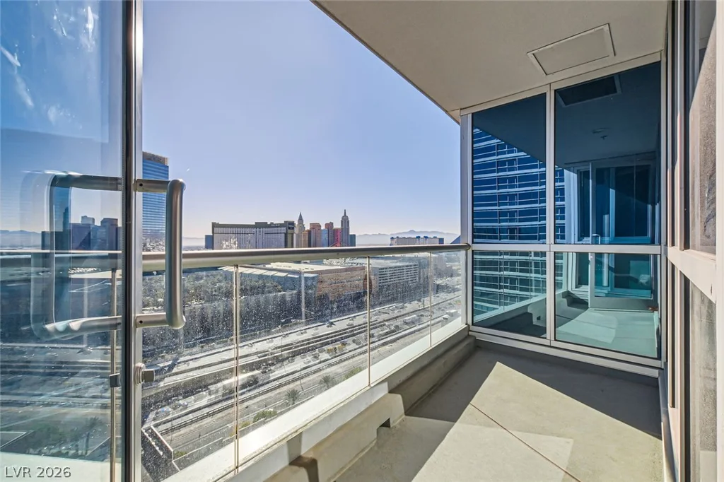 4525 Dean Martin, Las Vegas, NV 89103