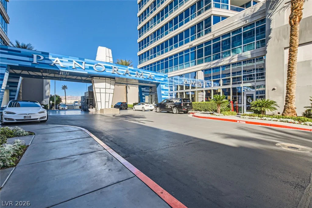 4525 Dean Martin, Las Vegas, NV 89103