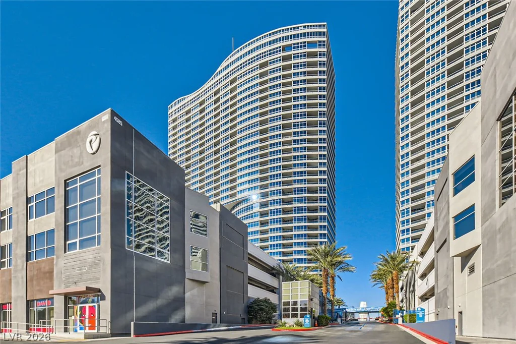 4525 Dean Martin, Las Vegas, NV 89103