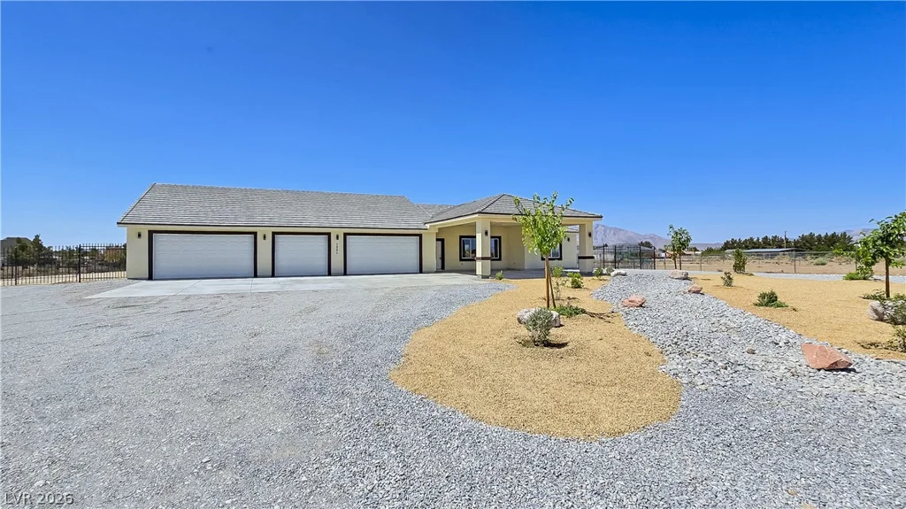 1351 Huckleberry, Pahrump, NV 89048