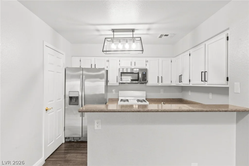 2108 Willowbury, Las Vegas, NV 89108
