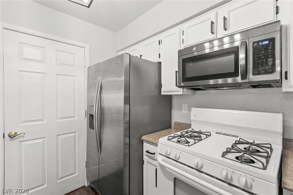 2108 Willowbury, Las Vegas, NV 89108