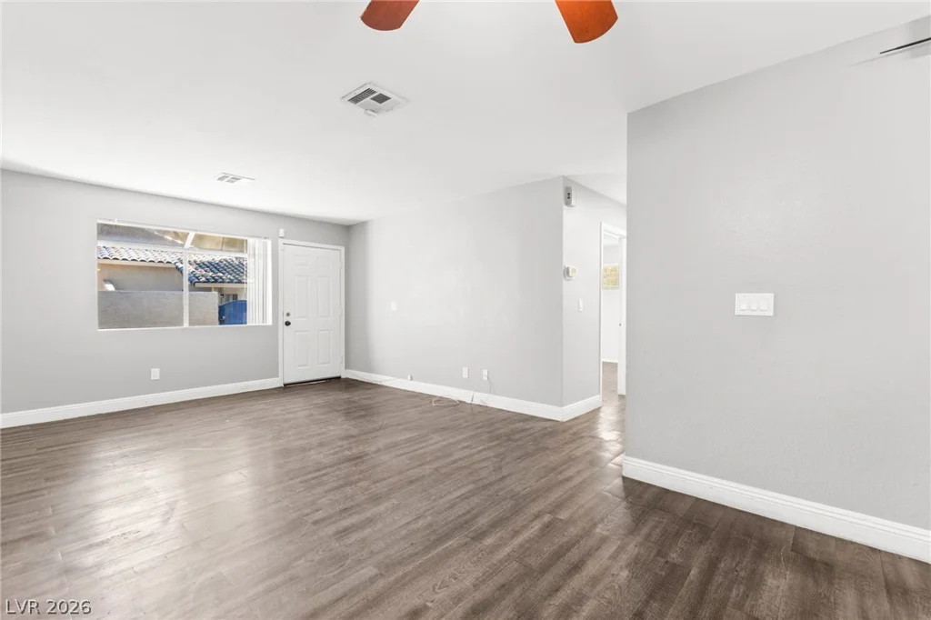 2108 Willowbury, Las Vegas, NV 89108