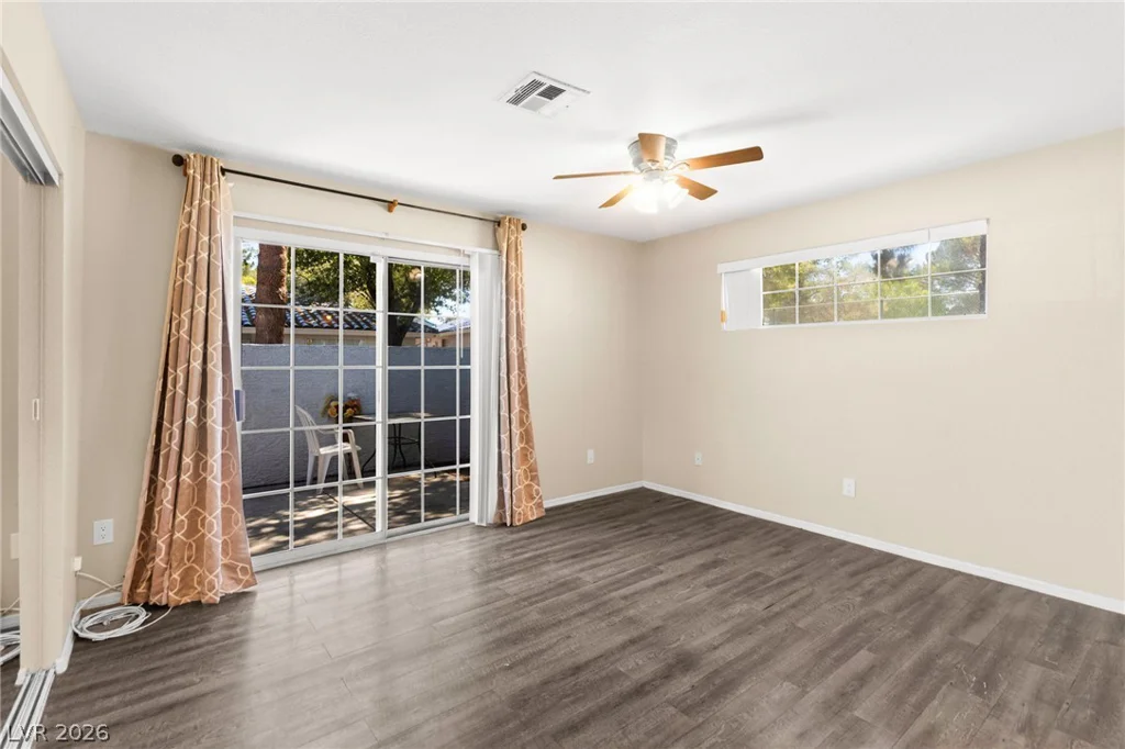 2108 Willowbury, Las Vegas, NV 89108
