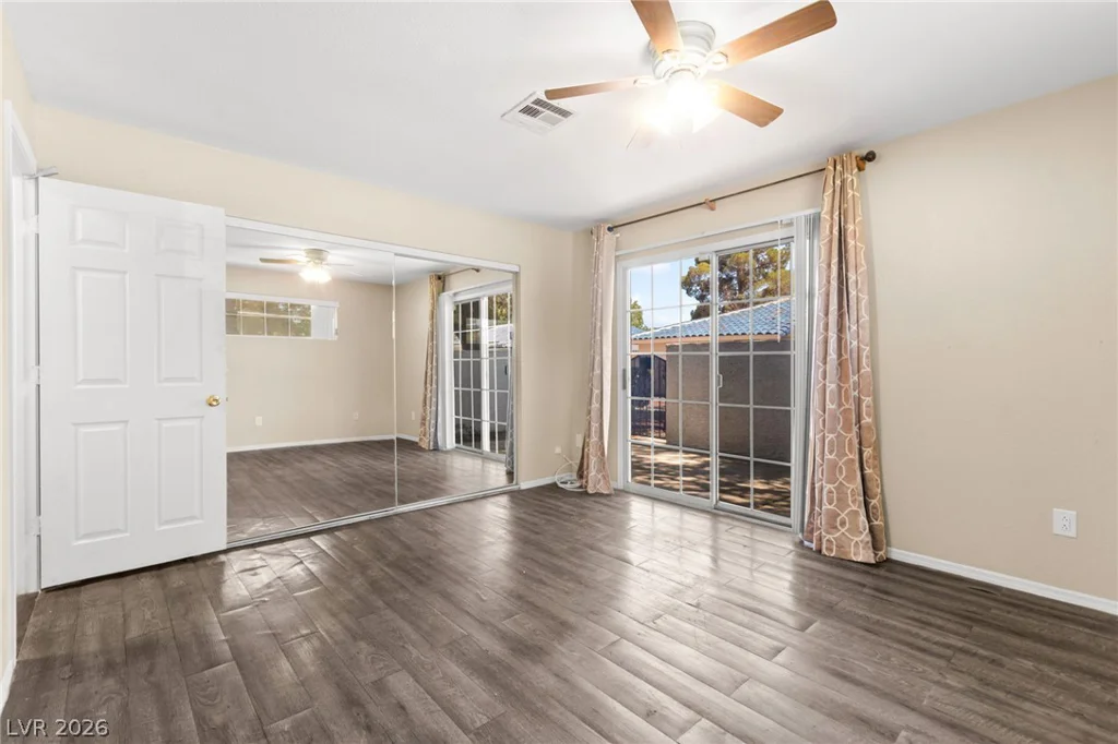 2108 Willowbury, Las Vegas, NV 89108