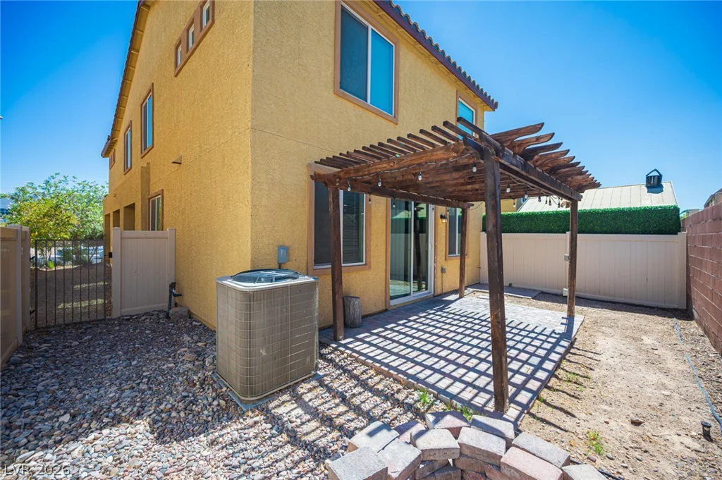4016 Juanita May, North Las Vegas, NV 89032
