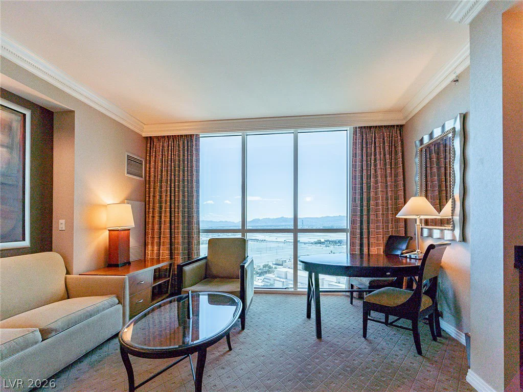 135 Harmon, Las Vegas, NV 89109