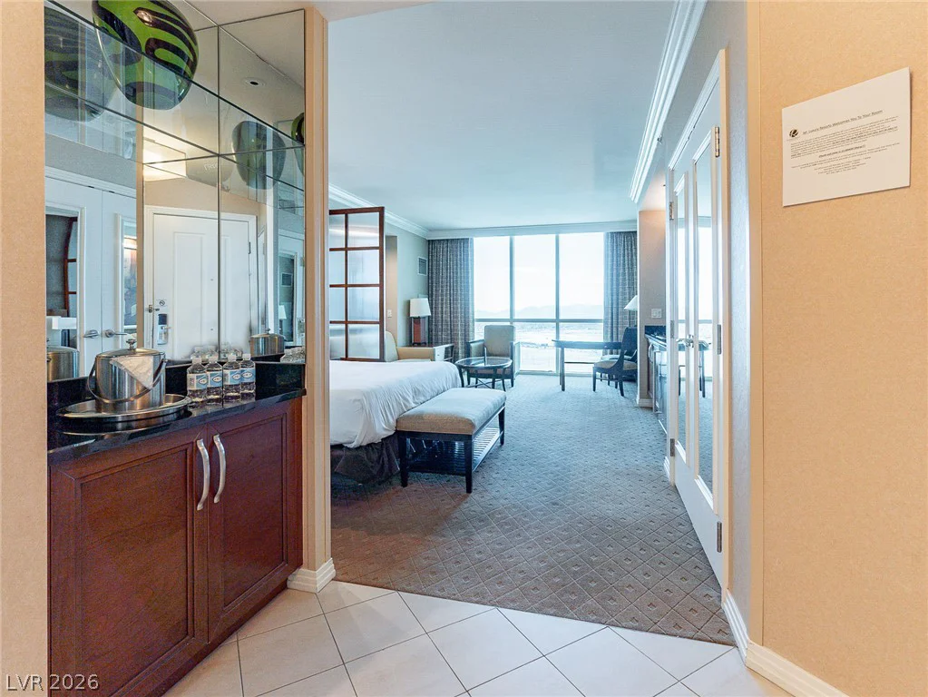 135 Harmon, Las Vegas, NV 89109