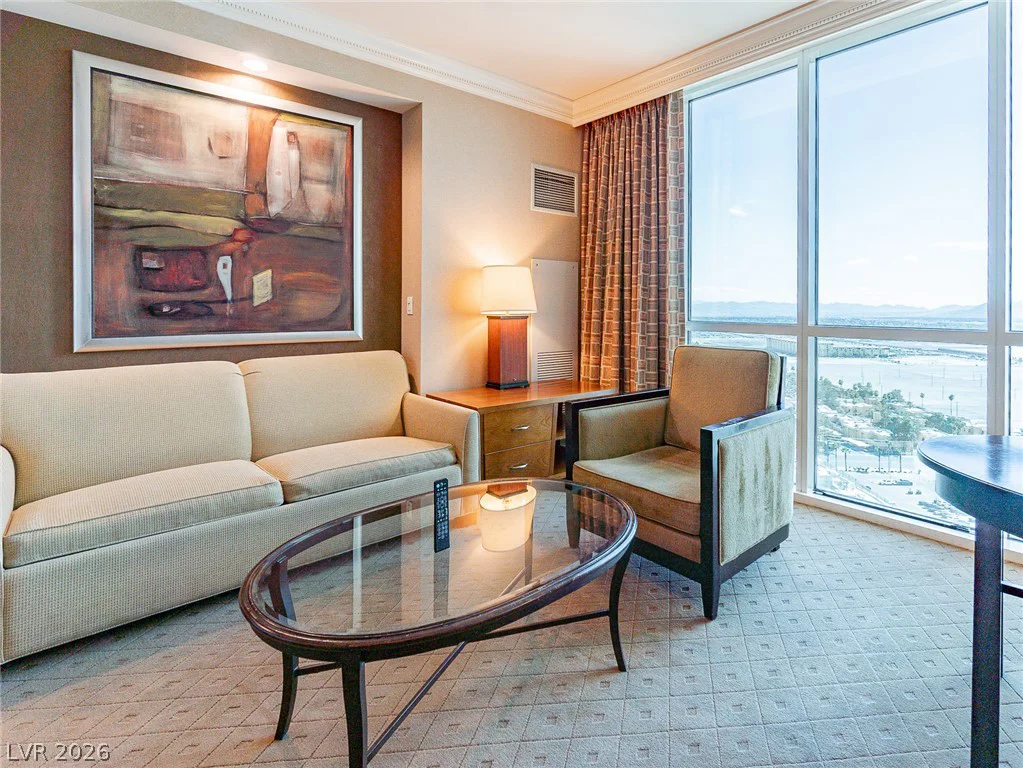 135 Harmon, Las Vegas, NV 89109
