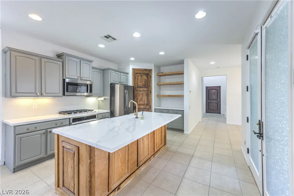 10489 Rusty Railroad, Las Vegas, NV 89135