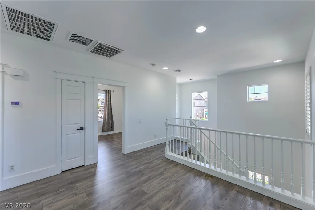 10489 Rusty Railroad, Las Vegas, NV 89135