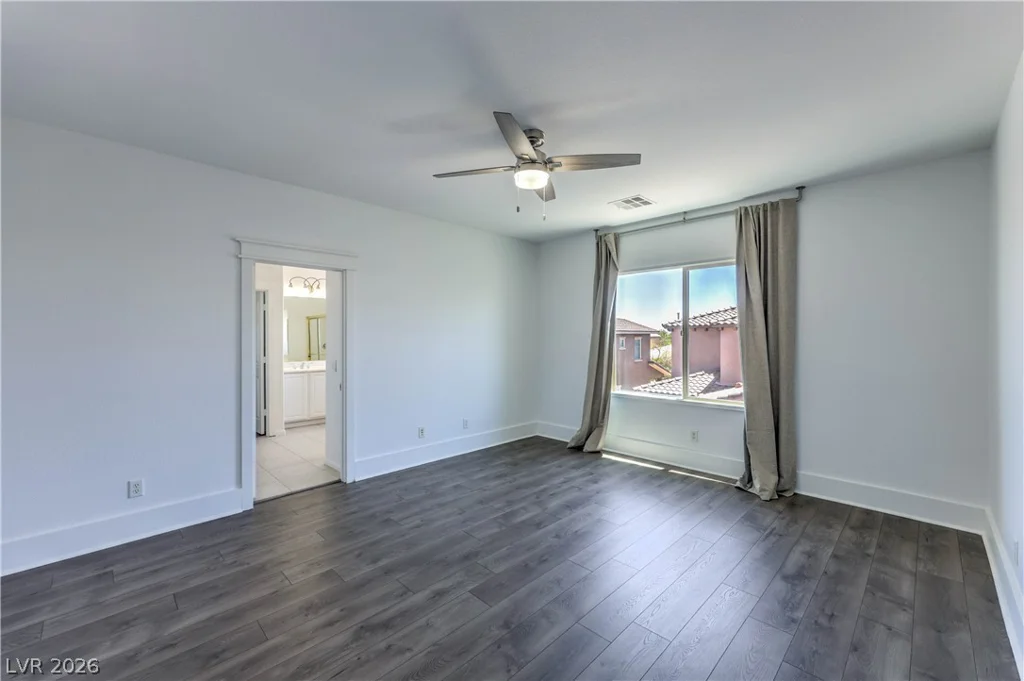 10489 Rusty Railroad, Las Vegas, NV 89135