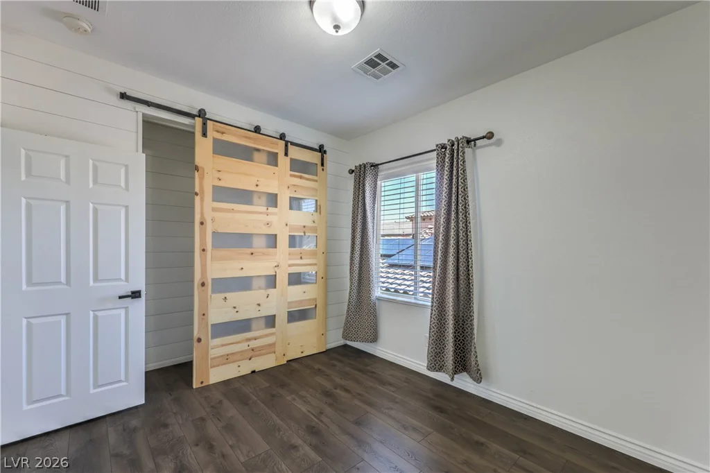 10489 Rusty Railroad, Las Vegas, NV 89135