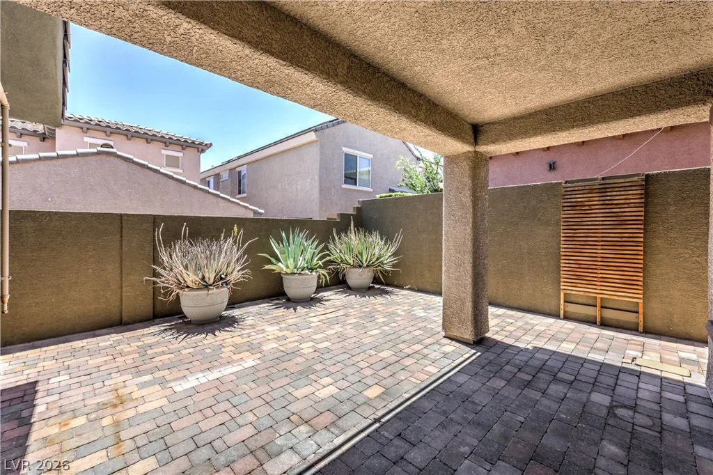 10489 Rusty Railroad, Las Vegas, NV 89135