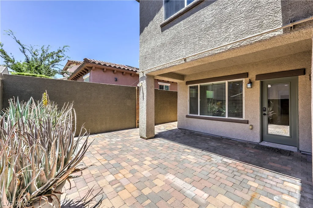 10489 Rusty Railroad, Las Vegas, NV 89135