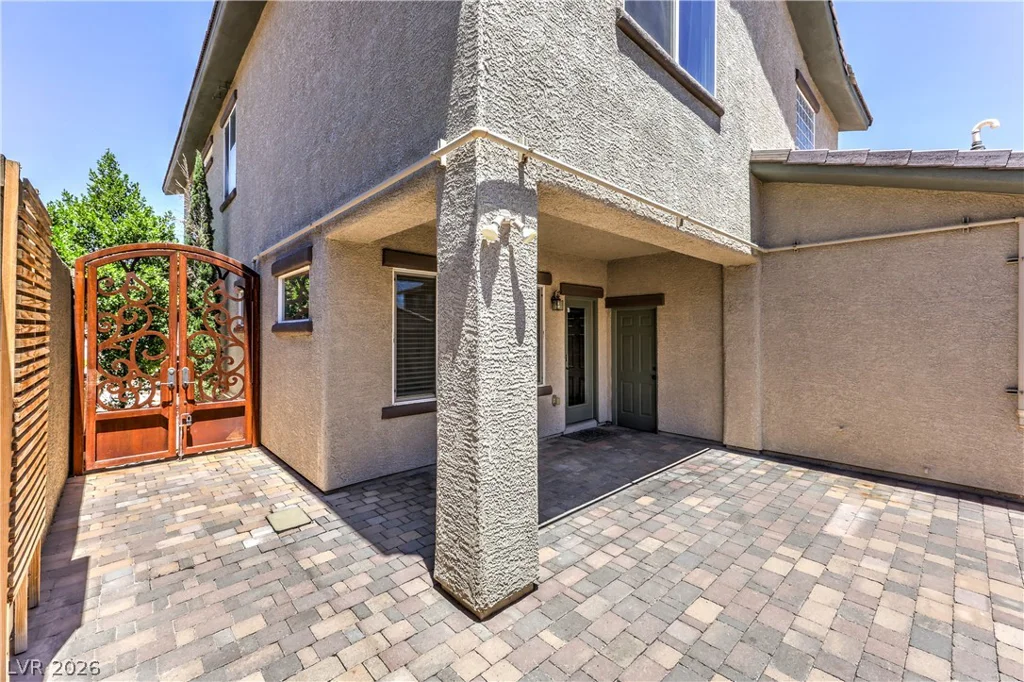 10489 Rusty Railroad, Las Vegas, NV 89135