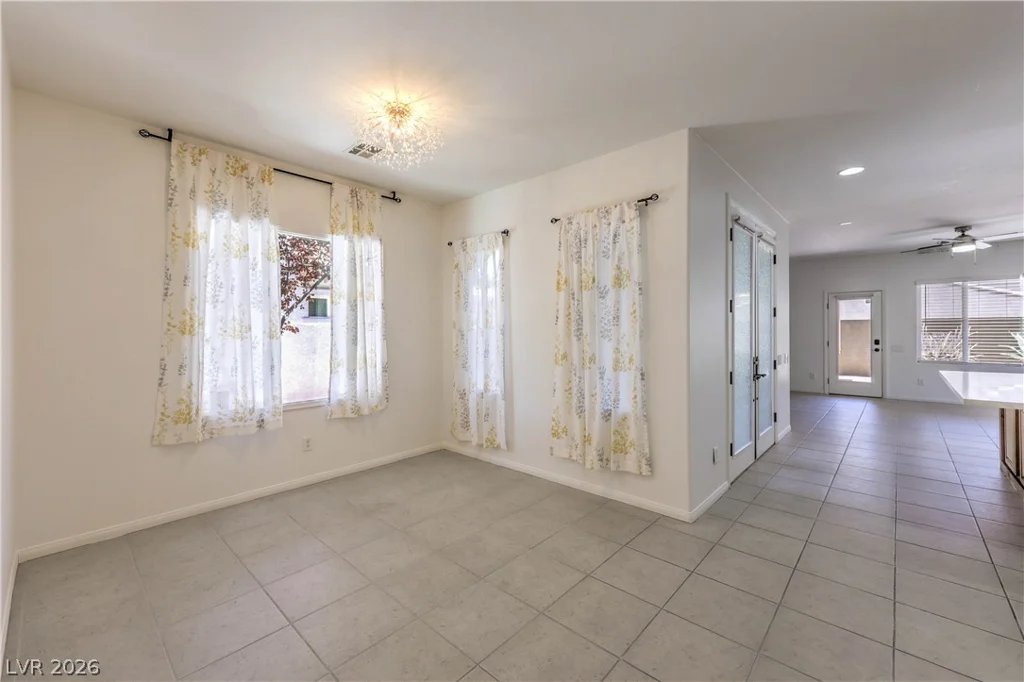 10489 Rusty Railroad, Las Vegas, NV 89135