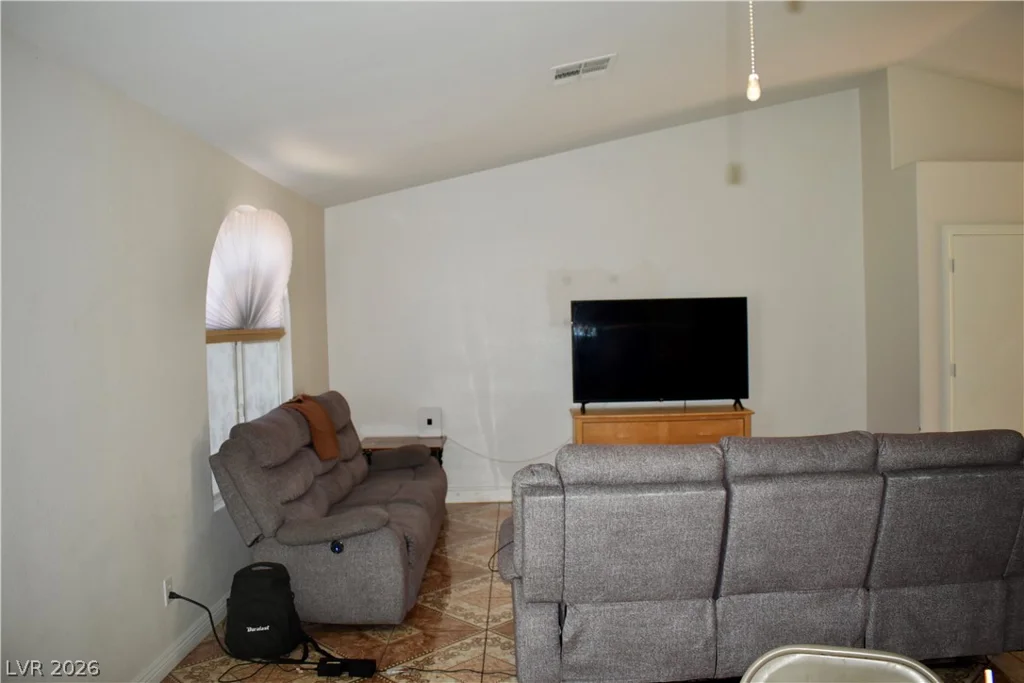 1701 Jernae, Las Vegas, NV 89108